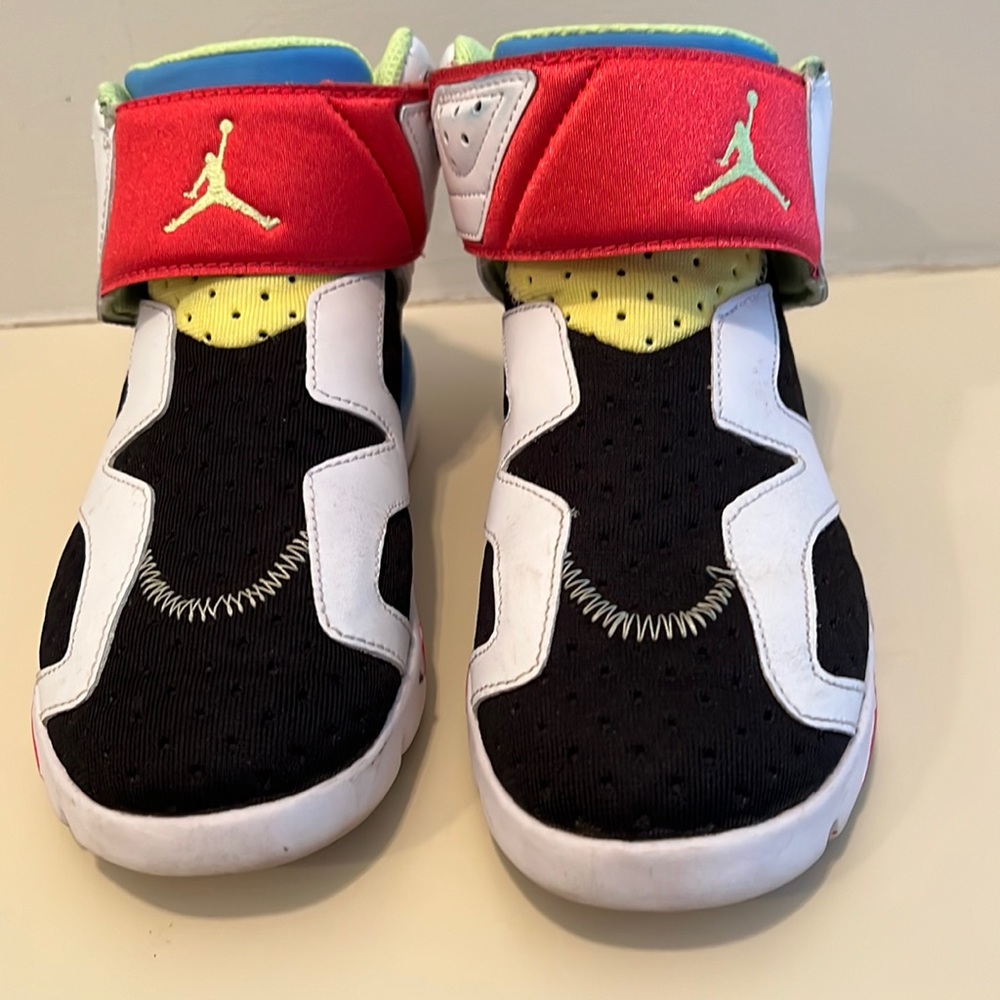 Nike Jordan’s youth size 2